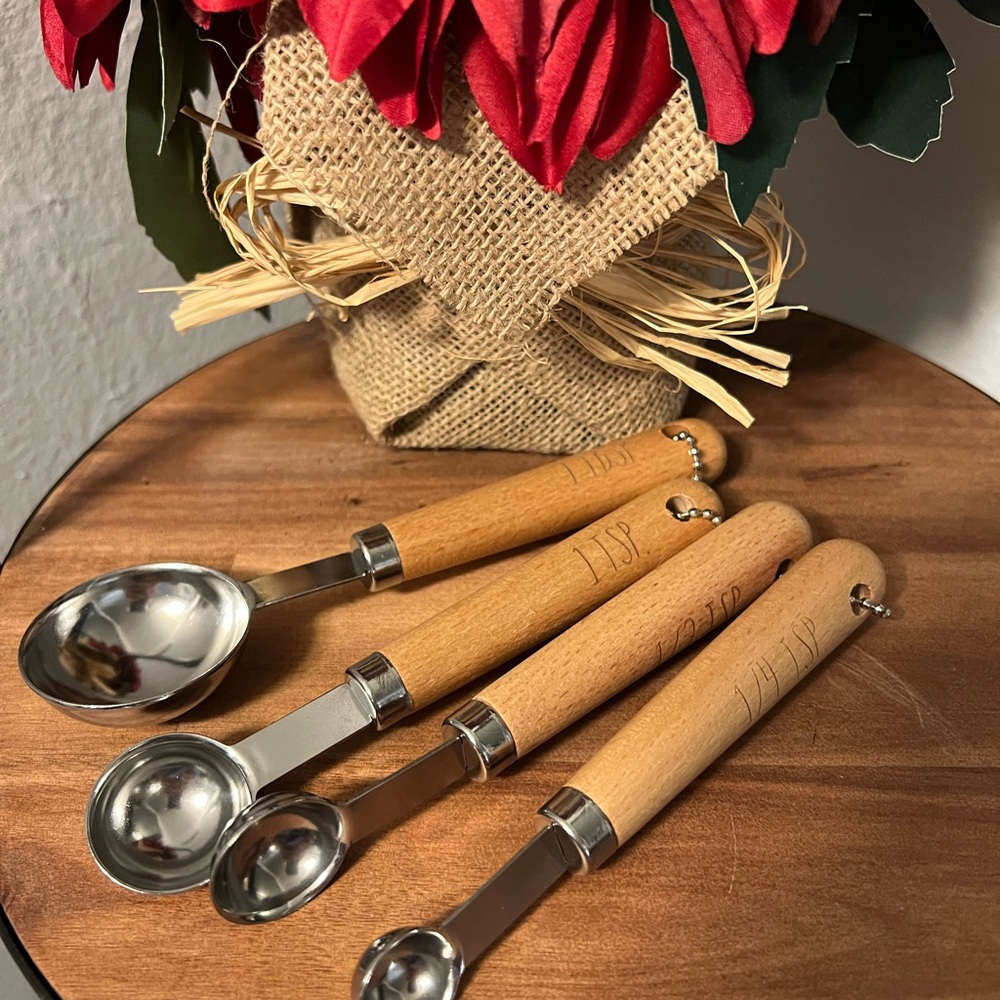 Rae Dunn Measuring Spoon Set New
